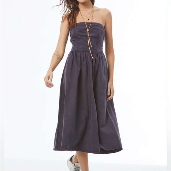 YOUNG FABULOUS & BROKE Dresses & Skirts - YOUNG FABULOUS & BROKE denim tube strapless midi dress